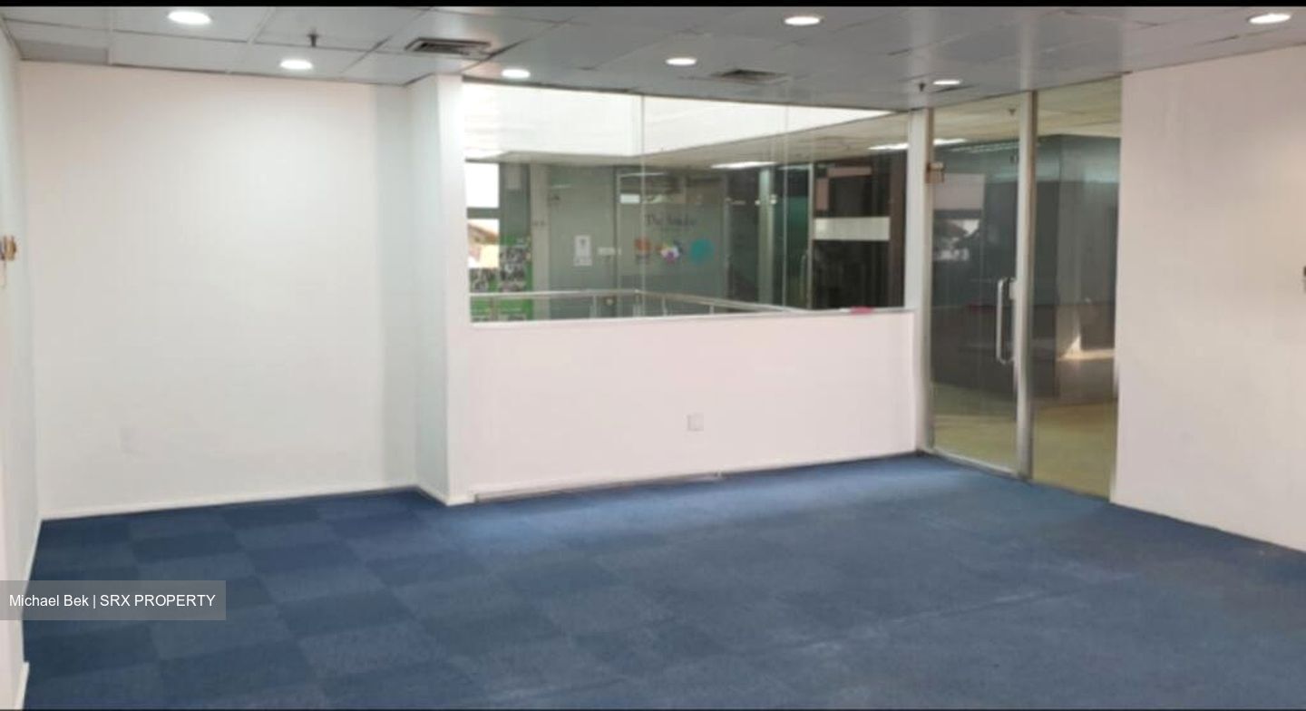 North Bridge Centre (D7), Office #591241121